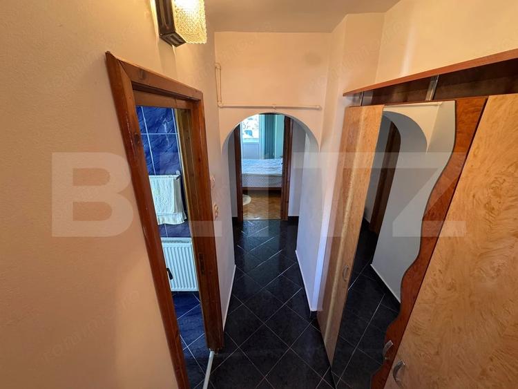 Apartament cu 3 camere decomandat în Micro 11