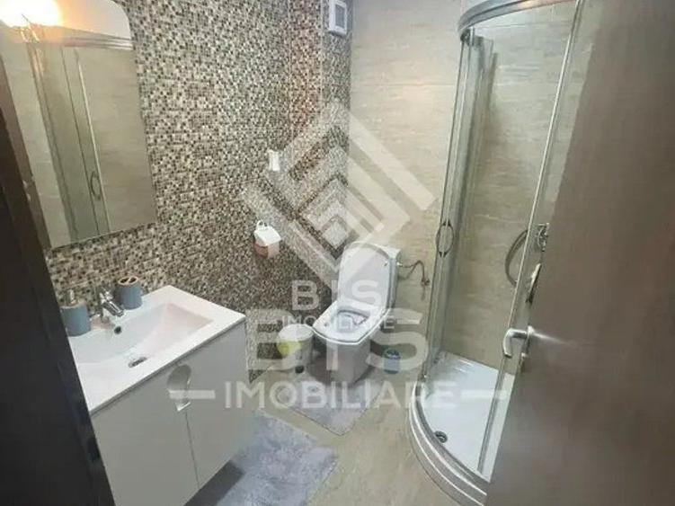 Apartament cu 4 camere decomandat în Exterior Est