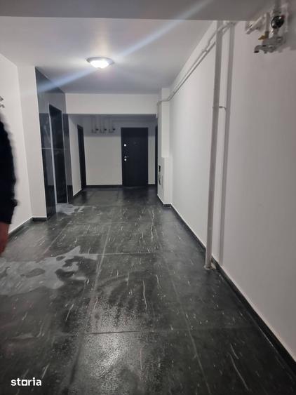 Apartament cu 3 camere decomandat în Galata