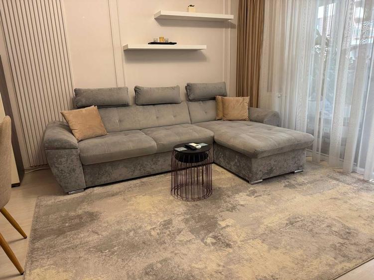 Apartament cu 3 camere decomandat în Runcu