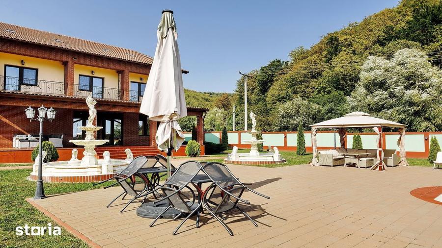 Casă cu Teren 16500 Mp în Crizbav