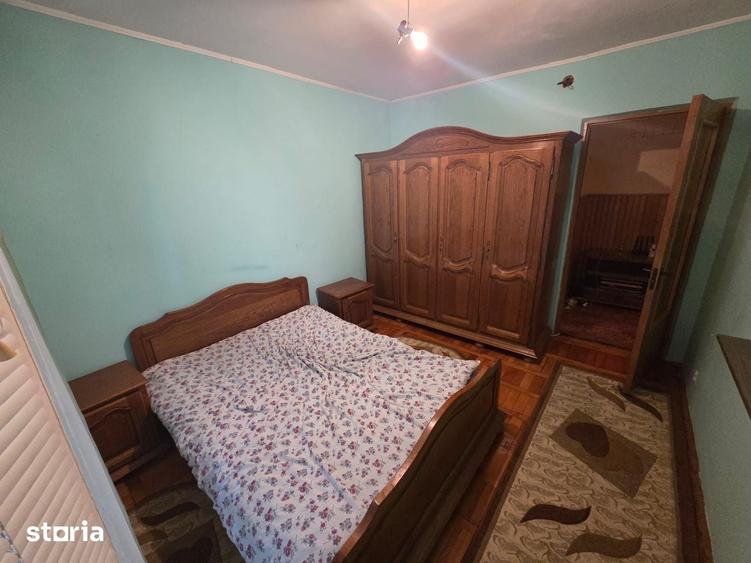 DE INCHIRIAT Apartament 2 camere : Moisil, Spital, Scoala 10 - 6