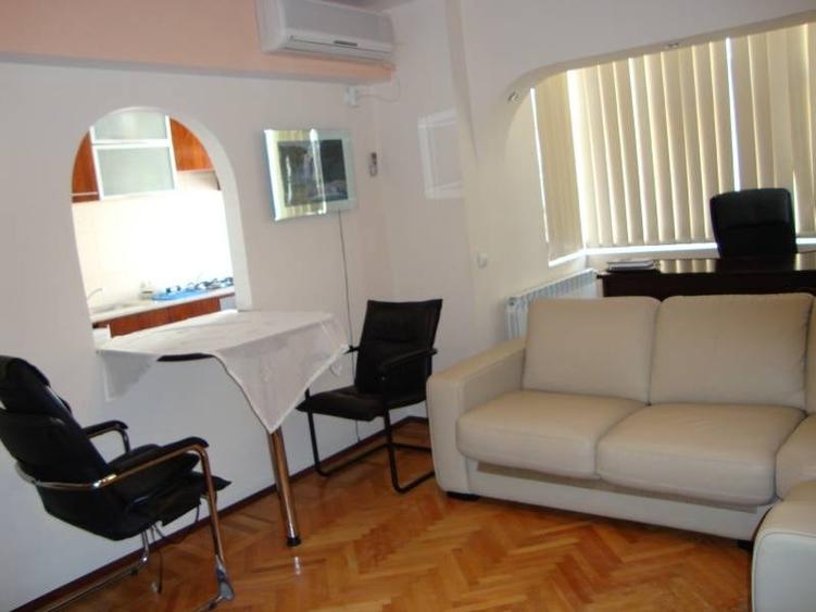 Apartament cu 2 camere semidecomandat, mobilat în Sala Palatului