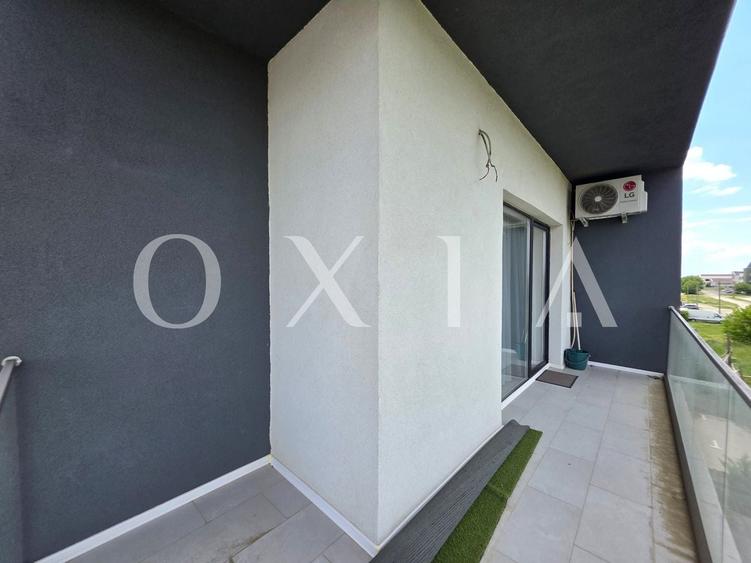 Apartament cu 2 camere semidecomandat, mobilat în Dumbrăvița