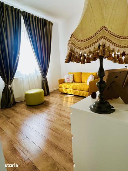 Casă cu 4 camere cu Teren 320 Mp în Dumbrăvița