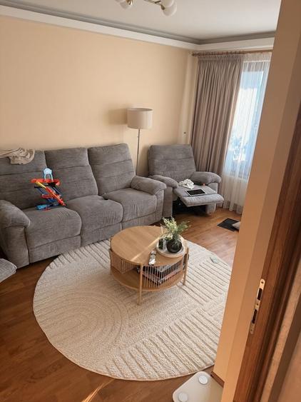 Apartament cu 4 camere decomandat în Exterior Vest