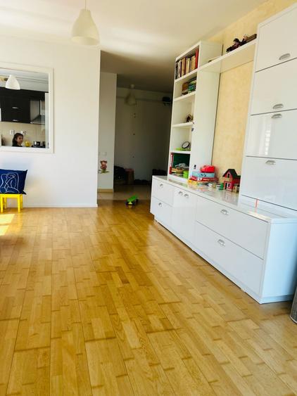 Apartament cu 3 camere decomandat în Tătărași