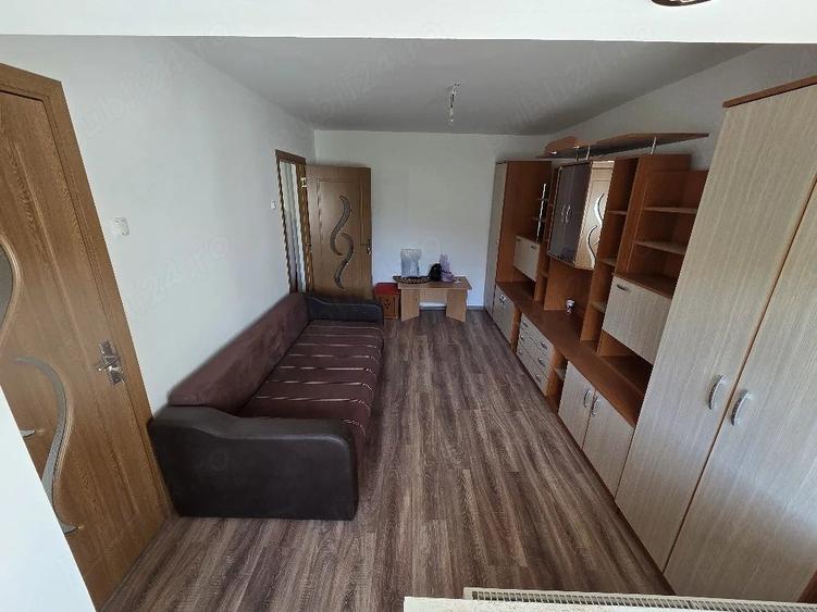 Garsonieră semidecomandată în Lipovei