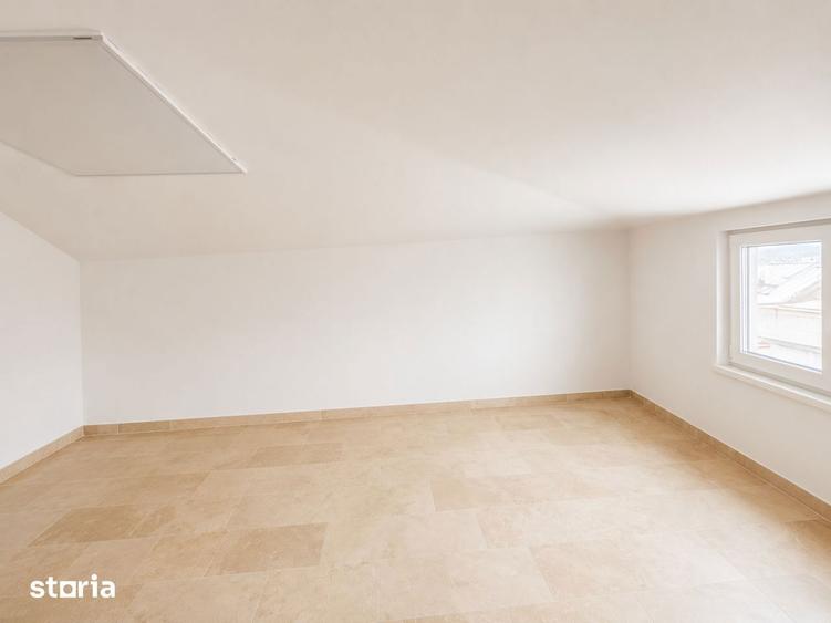Apartament cu 4 camere în Tomis Mall