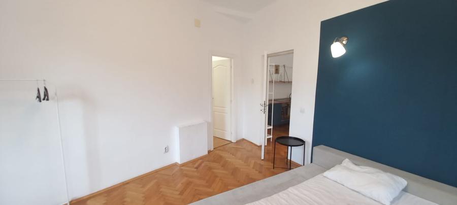 Apartament cu 4 camere decomandat în Rosetti