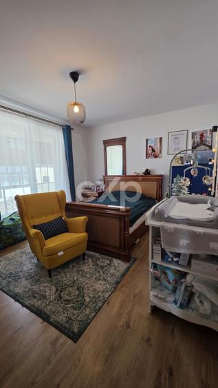 Casă individuală cu 5 camere cu Garaj în Titan