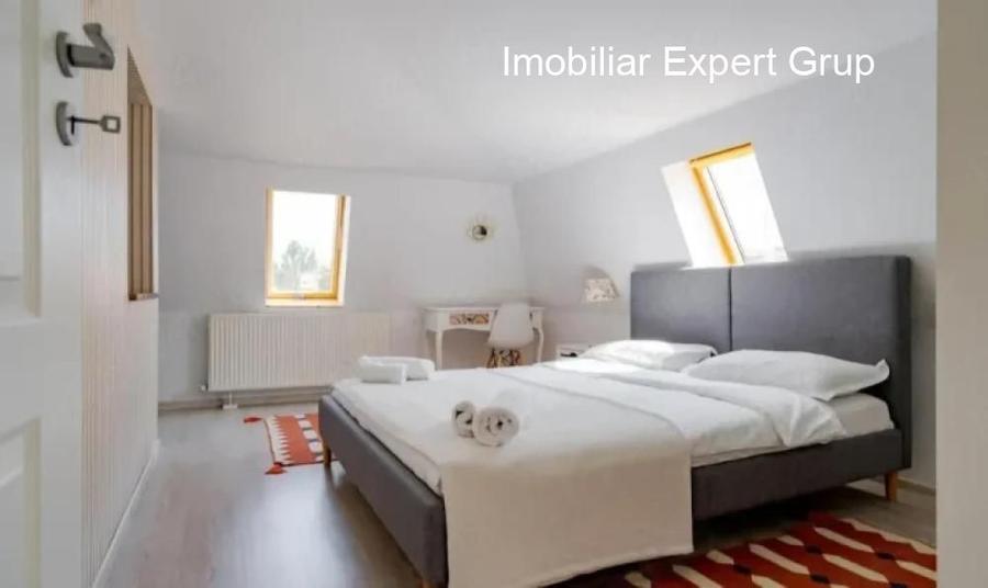 Apartament cu 4 camere decomandat în P-ța Unirii