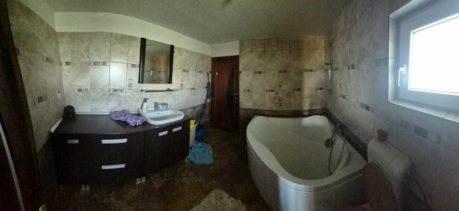 Vand casa si teren in Vinga, judetul Arad, situate la intrarea in localitate dinspre Arad, pe partea stanga , direct la drumul national. - 1
