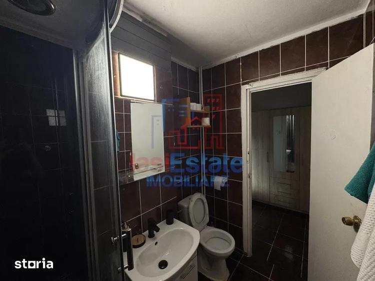 Apartament cu 2 camere semidecomandat în Podul de Piatră