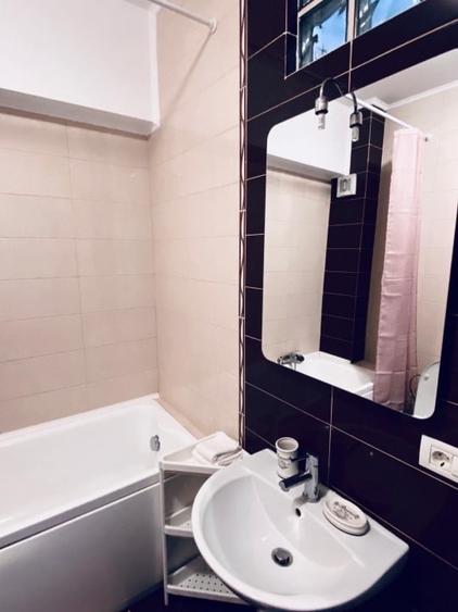 Apartament cu 3 camere în Băneasa