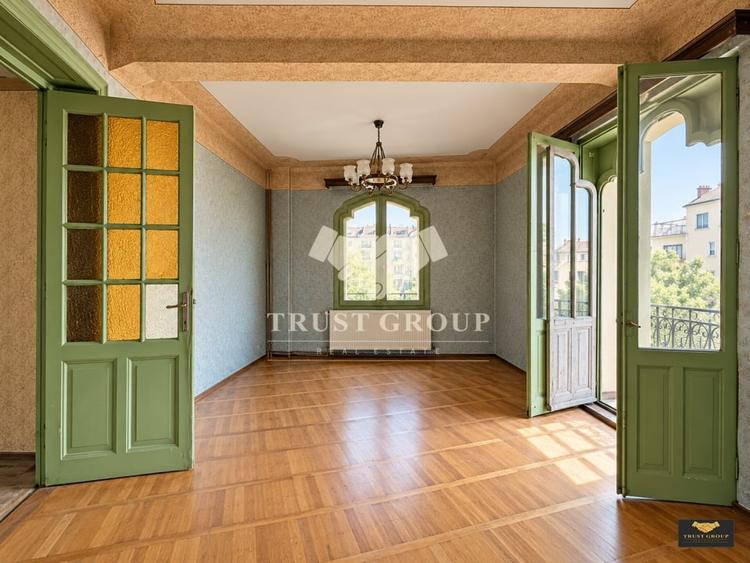 Apartament cu 4 camere semidecomandat în Unirii