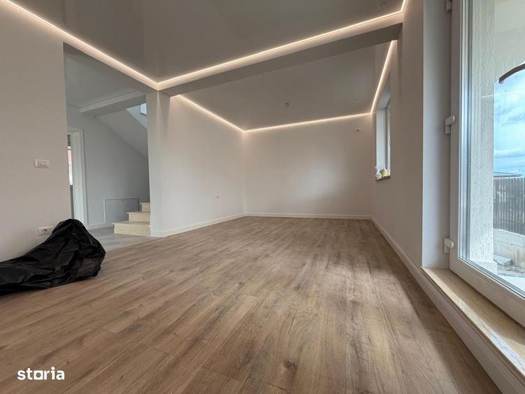 Casă cu 4 camere în Valea Lupului