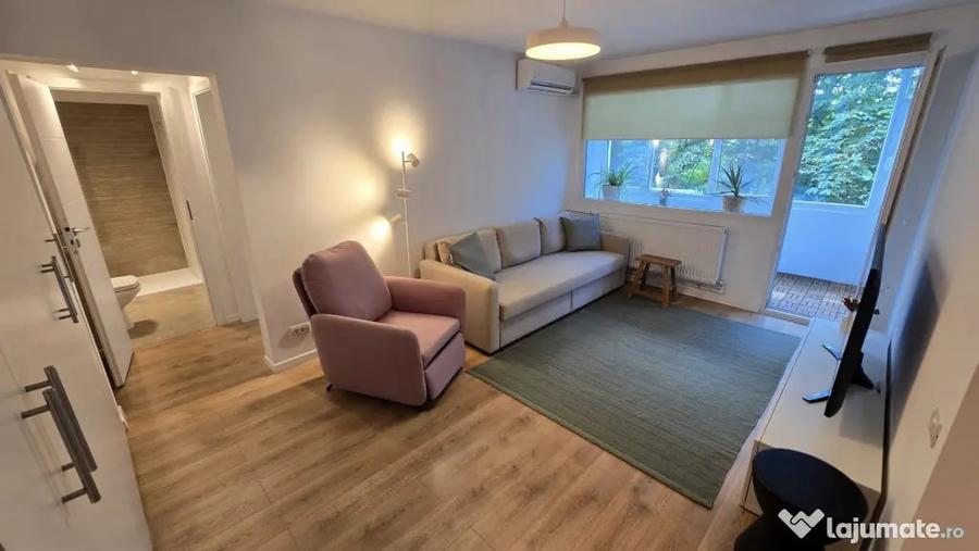 Apartament cu 2 camere semidecomandat în Titan