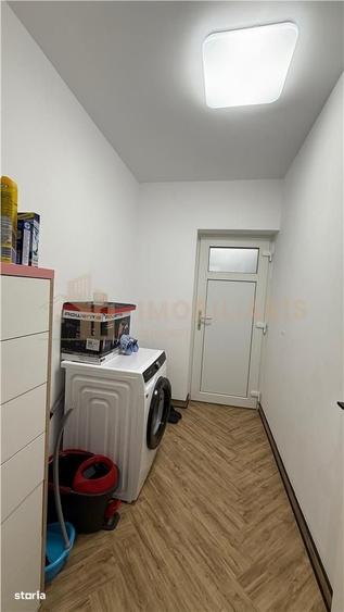 Apartament cu 3 camere decomandat în Republicii