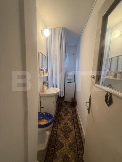 Apartament cu 2 camere semidecomandat, mobilat în Micro 11