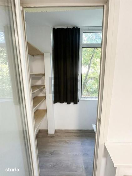 Apartament cu 3 camere semidecomandat în Rogerius