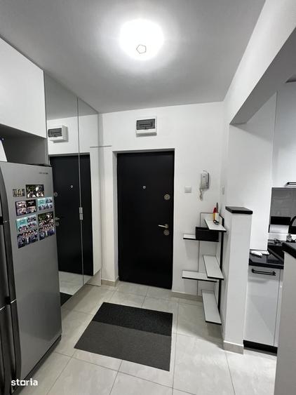 Apartament cu 3 camere decomandat în Obor