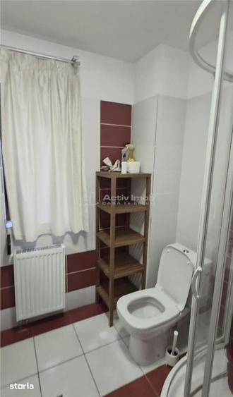 Casă cu 4 camere cu Teren 179 Mp în 1 Decembrie