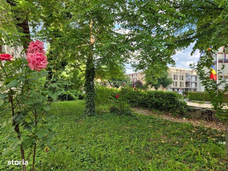 Cladire P+E1+M de inchiriat Calea Eroilor, colt cu Strada Geneva