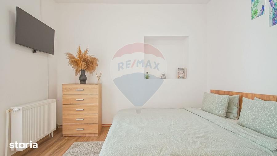 Casă cu 6 camere cu Teren 700 Mp în Ultracentral