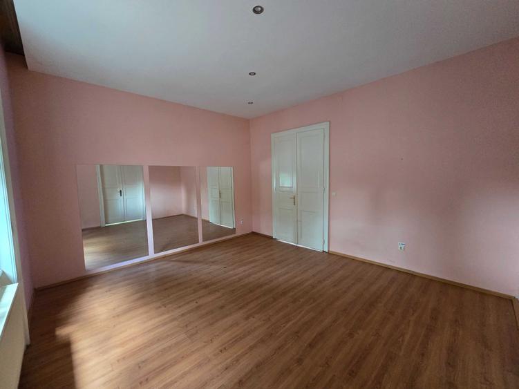 Casă cu 2 camere cu Teren 679 Mp în Favorit