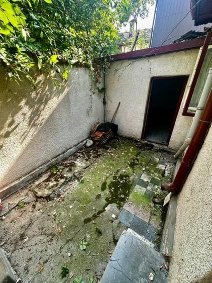 Casă individuală cu 4 camere cu Canalizare în Floreasca