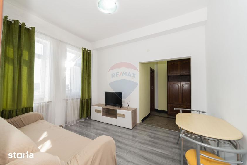 Apartament cu 2 camere semidecomandat, mobilat în Romană