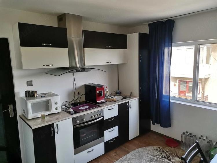Apartament cu 3 camere decomandat în Șimian