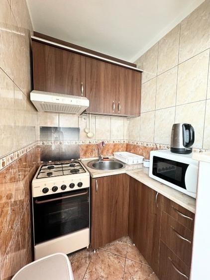 Apartament cu 4 camere decomandat, mobilat în Șinteu