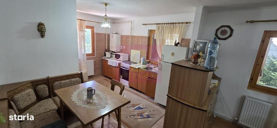 Vila cu 4 camere de vanzare in Busteni - 2