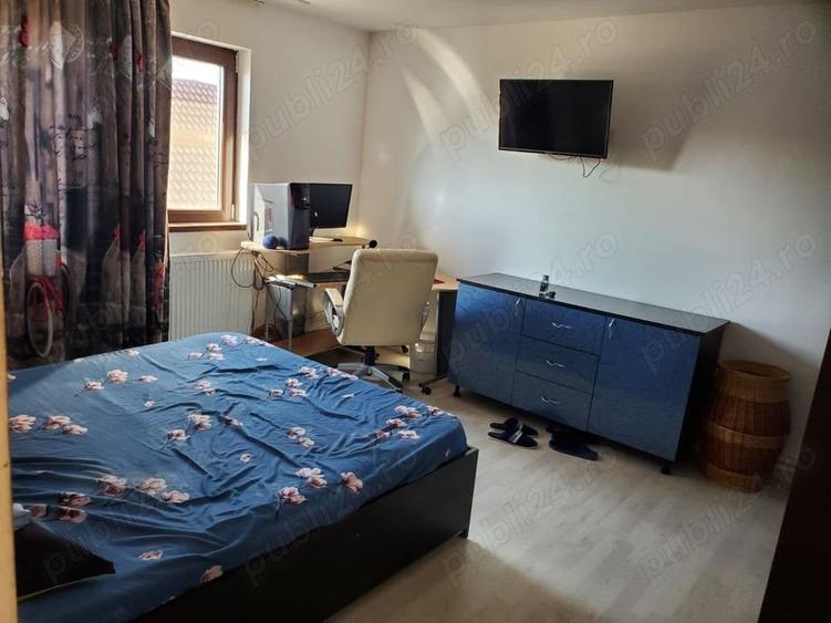 Casă cu 5 camere cu Teren 300 Mp în Valu lui Traian