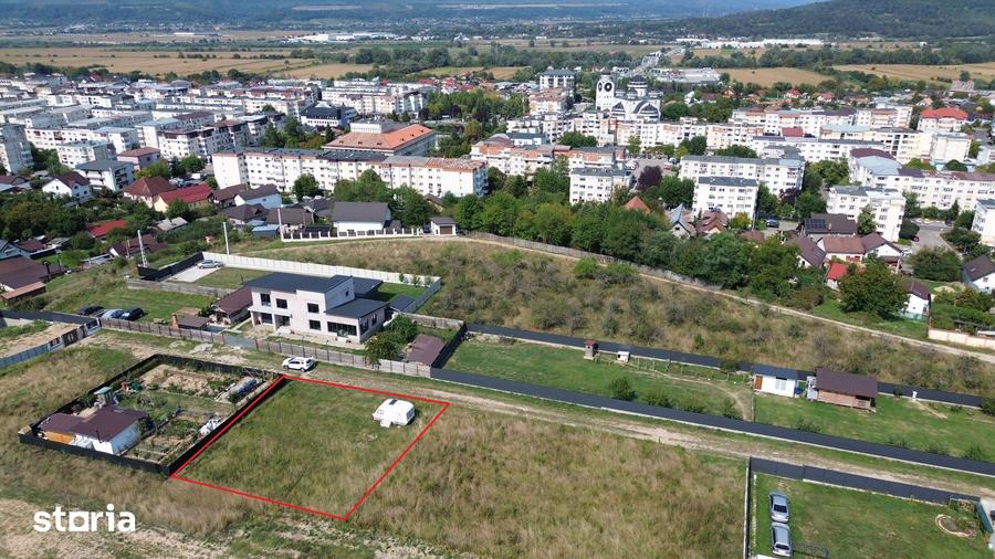 Teren de 450 mp, în Central