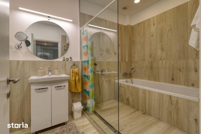 Casă cu 5 camere cu Teren 120 Mp în Central