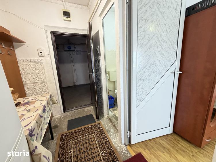 Garsonieră decomandată în Central
