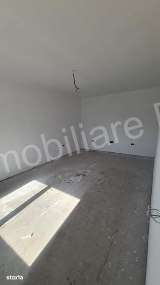 Casă cu 3 camere cu Teren 251 Mp în Central