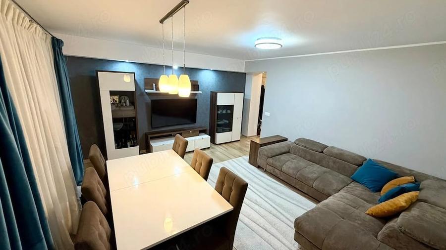 Apartament cu 2 camere decomandat în Republicii