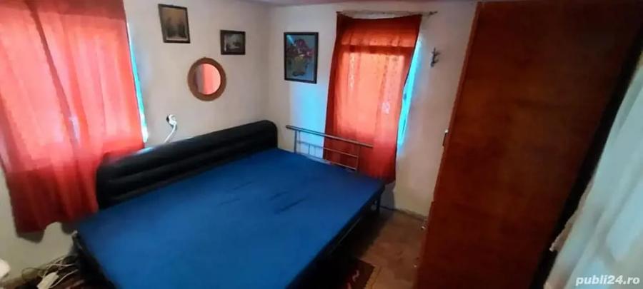 Casă cu 4 camere cu Teren 3600 Mp în Iliești