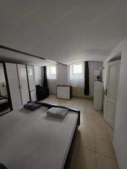 Apartament cu 2 camere semidecomandat în Medicină