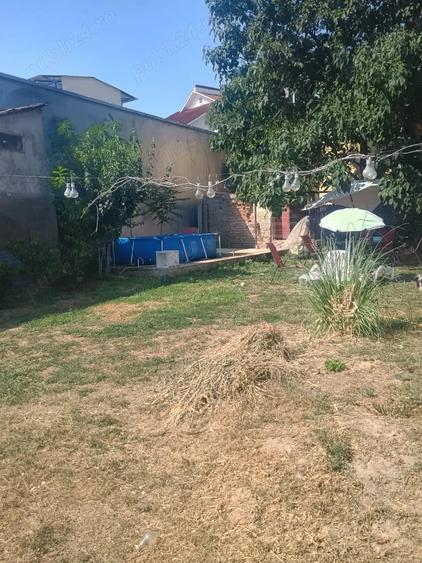 Casă cu 5 camere cu Teren 945 Mp în Central