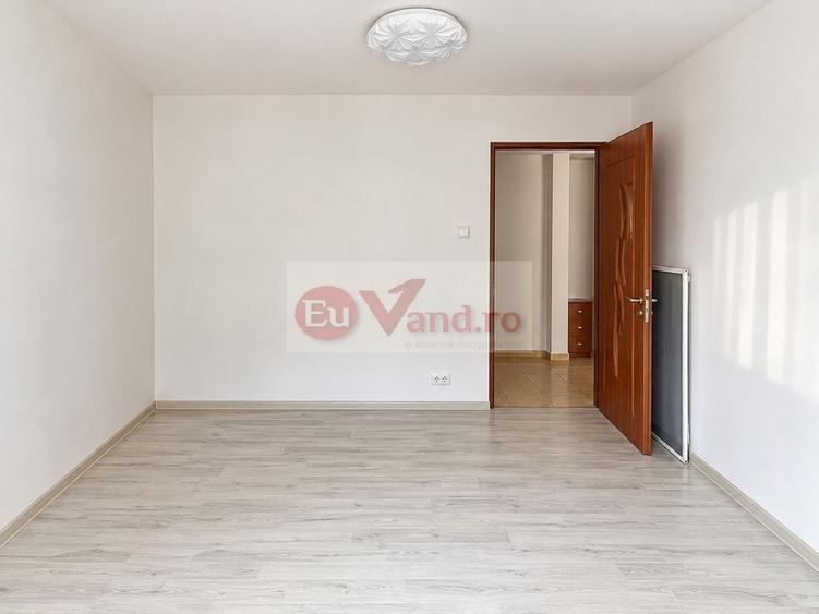 Garsonieră decomandată în Micro 40