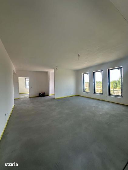 Casă cu 4 camere cu Teren 480 Mp în Central