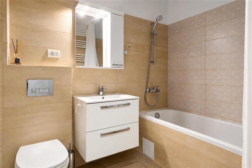 Apartament cu 2 camere decomandat, mobilat în Noua