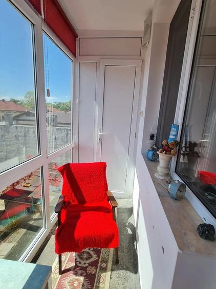 Apartament cu 2 camere semidecomandat în Traian