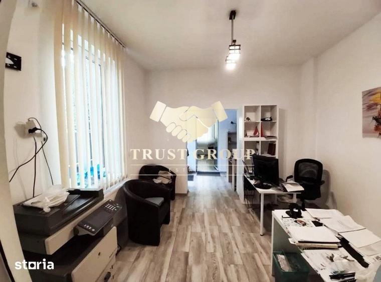 Casă cu 3 camere cu Teren 243 Mp în Victoriei