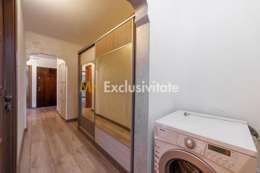 Apartament cu 3 camere decomandat, mobilat în Popa Șapcă